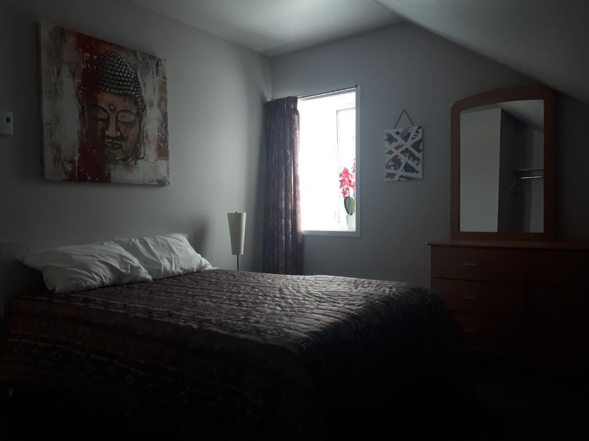Hotel Au Vieux Bardeau Deschambault Buitenkant foto